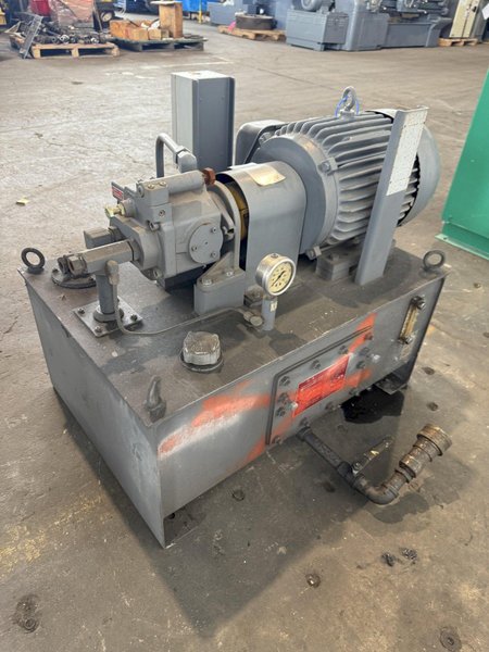 5,000 PSI HYDRAULIC PUMP. STOCK #0776925