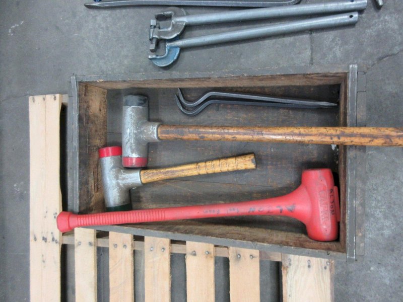 Pry Bars, Hammers, Deadblow Hammers- Auction Item
