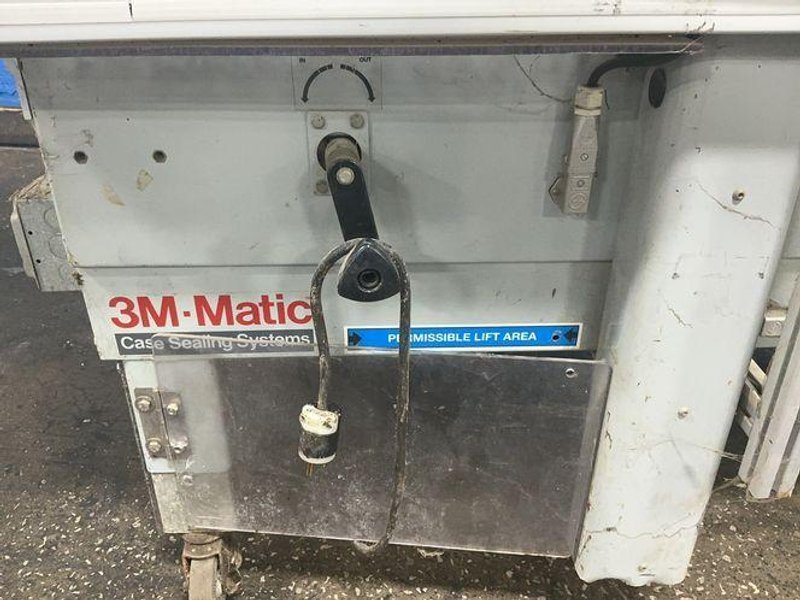 3M 6” L X 4.75” W X 4.75” H / 85 LBS 800AF ADJUSTABLE CASE SEALER  -  29400