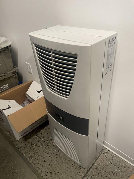 DMG Ultrasonic 20 Linear 5 Axis CNC Vertical Machining Center – 42,000 RPM Mill