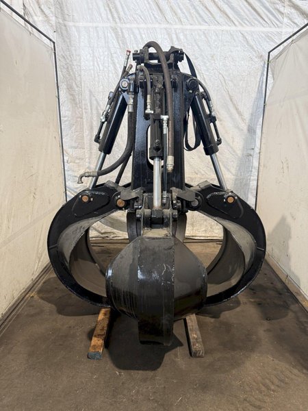 *REFURBISHED* MACK HYDRAULIC SCRAP GRAPPLE/CLAW. STOCK #0430726