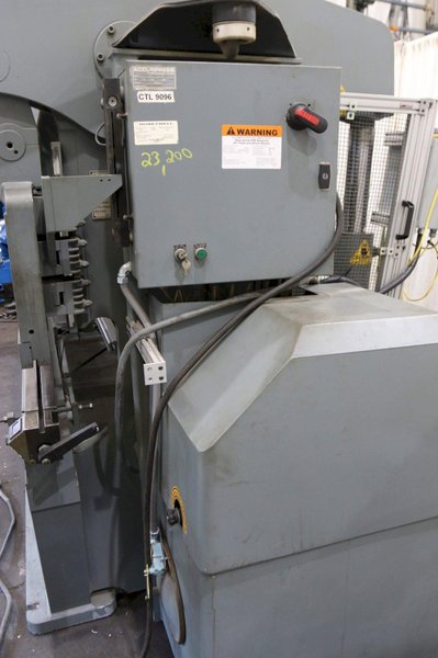 175 TON X 12' ACCURPRESS HYDRAULIC PRESS BRAKE: STOCK #70435