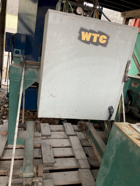 200 TON WTC EQUIPMENT HYDRAULIC TRACK PRESS &amp; TORQUE WRENCH: STOCK #18311