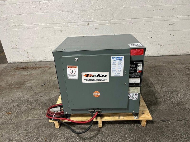 DEKA Automatic Battery Charger, Model 18C3-1050