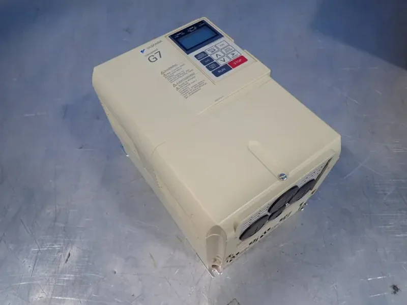 YASKAWA ELECTRIC SERVO DRIVE  -  CIMR-G7U45P5
