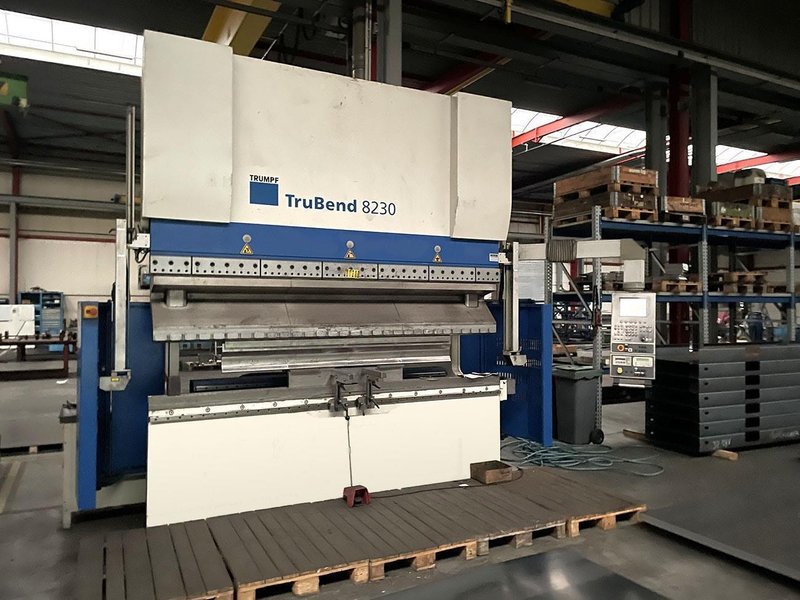 Trumpf trumabend - 230 ton x 3050 mm CNC