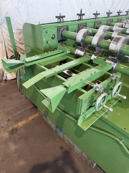 15 STAND  X 3" ARBOR  X 50" PEARSON LOC SEAM ROLL FORMING PANEL MILL. STOCK # 0663325