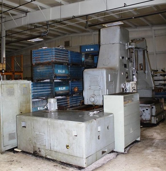 Wuhan WY3J Vertical Gear Hobber, 1970 – Tailstock