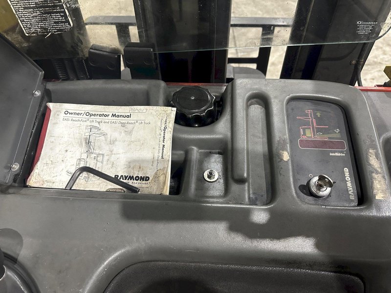 3,500 LB RAYMOND MODEL #EASI DEEP REACH ELECTRIC FORK LIFT TRUCK: STOCK 22098
