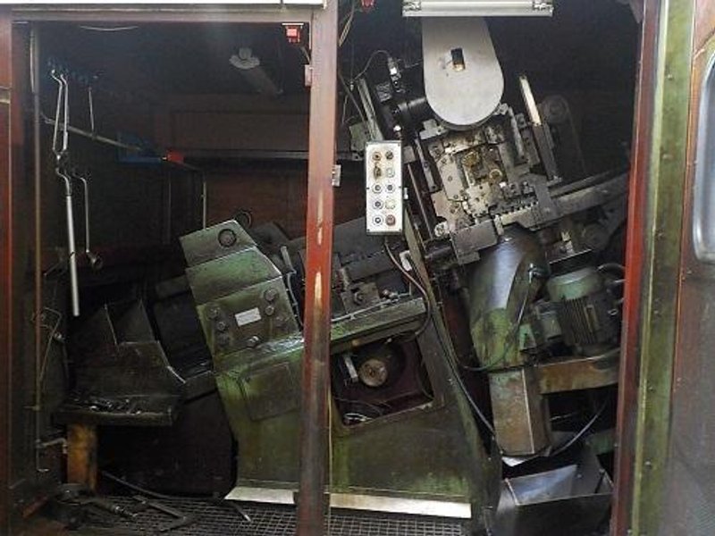 25MM X 180MM MALMEDIE 4 DIE BOLT MAKER