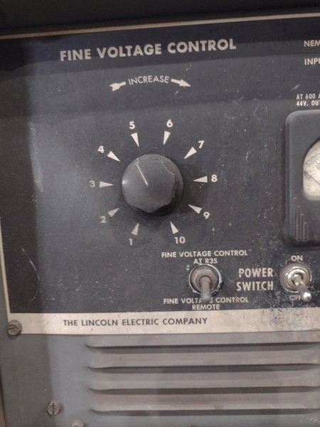 LINCOLN MODEL IDEALARC #R3S-600 WELDER POWER SUPPLY: STOCK# 23617