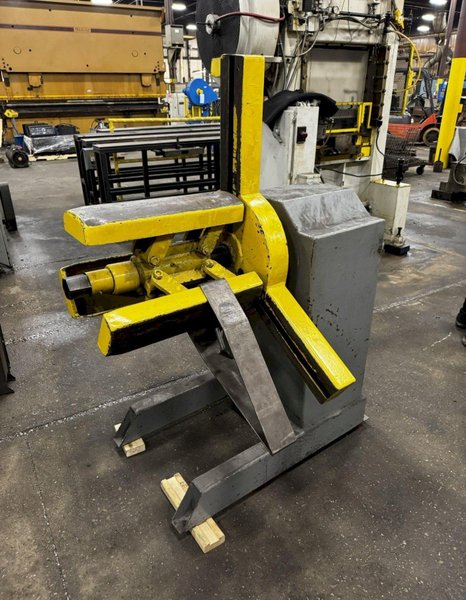 2,500 LB X 12&quot; AMERICAN MODEL 60 UNCOILER. STOCK # 0883925
