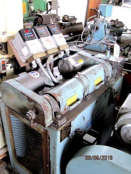 1/8&quot; Shuster 18SFT Dual Arbor Wire Straightener