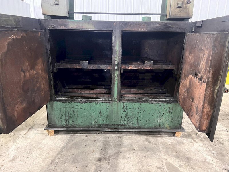 1998 DAYTON DUAL ZONE GAS POWERED PRE-HEAT DIE OVEN, WITH DIGITAL TEMP CONTROLLER: STOCK #20215