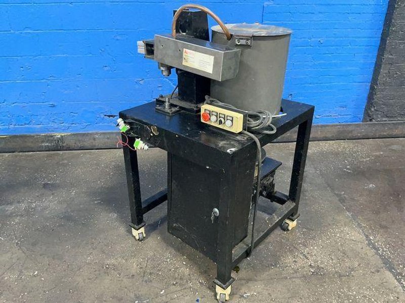 AUROTEK 1.5 KW MASA PERMAJECTOR INJECTION MOLD MACHINE  -  MT
