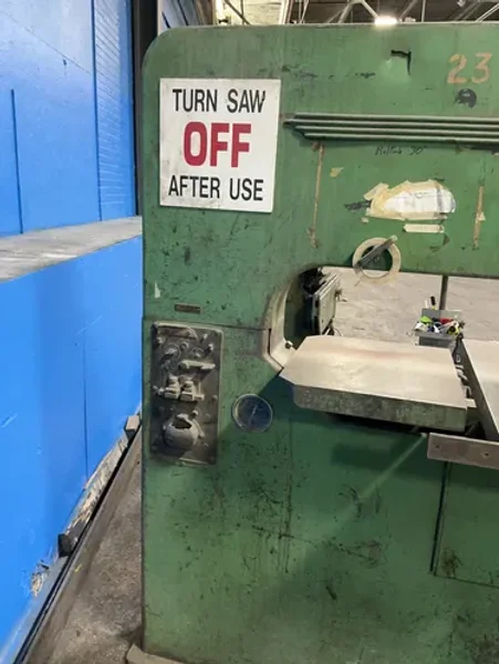 DO ALL 30” X 30” VERTICAL BAND SAW   -  V-36