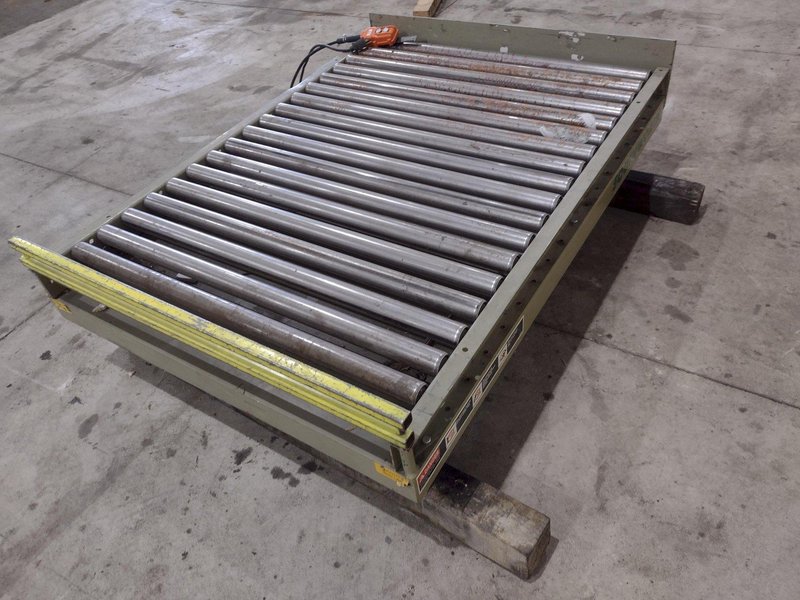 3800 LBS X 60" X 42" SOUTHWORTH MODEL #LS4-36 HYDRAULIC SCISSOR LIFT TABLE WITH ROLLER TOP, 110 VOLT: STOCK #20880