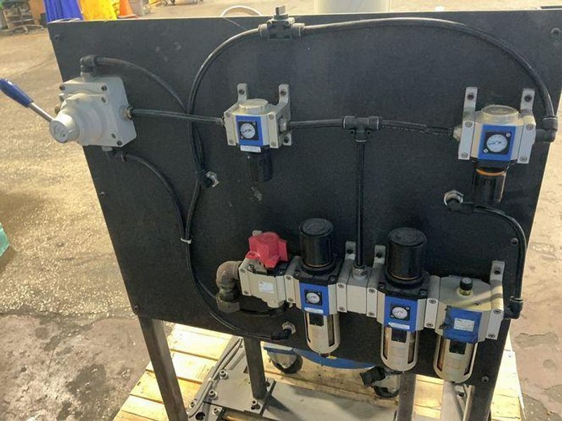 GRACO AIR POWERED GREASE PUMP  -  FIRE-BALL 425