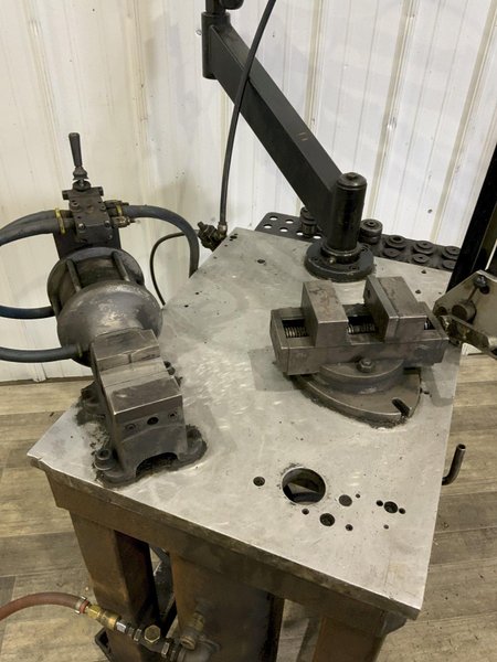 FLEXARM MODEL RNR-20 PNEUMATIC TAPPING ARM: STOCK #80847
