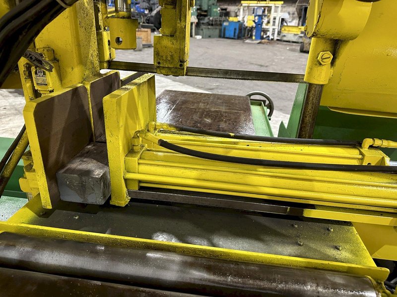 10" X 17" WF WELLS MODEL #W-10-2U AUTOMATIC HORIZONTAL DUAL POST BAND SAW: STOCK #21759