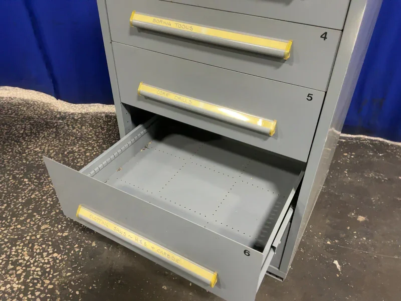 EQUIPTO 7 DRAWERS TOOL CABINET