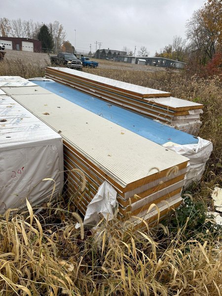 36&quot; CF SERIES-VERTICAL DOUBLE SIDED INSULATED WALL PANELS. STOCK # 1056122