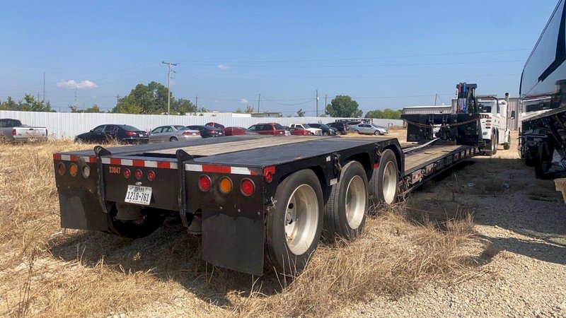 Kaufman DC40 Drop Deck Trailer, 2023 – 40 Ton Capacity, Heavy Haul, Air Ride