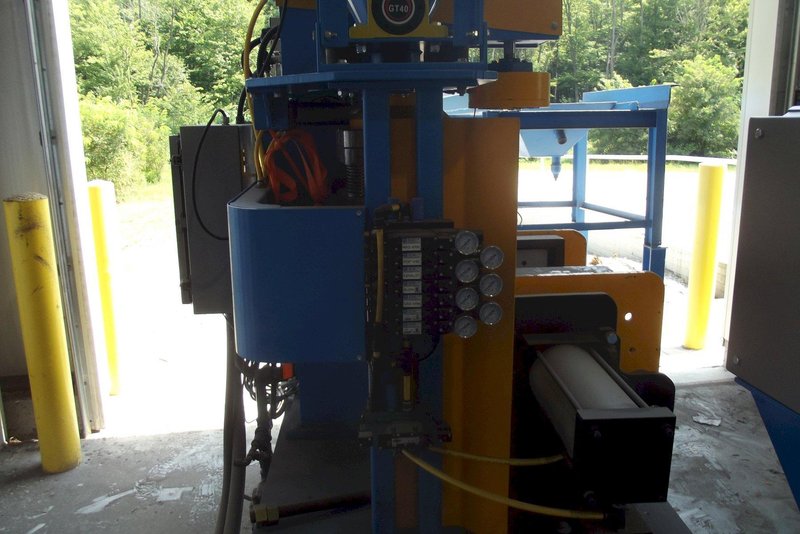 completely rebuilt Redford model cb16 cold box core machine with plc controls and mixer
