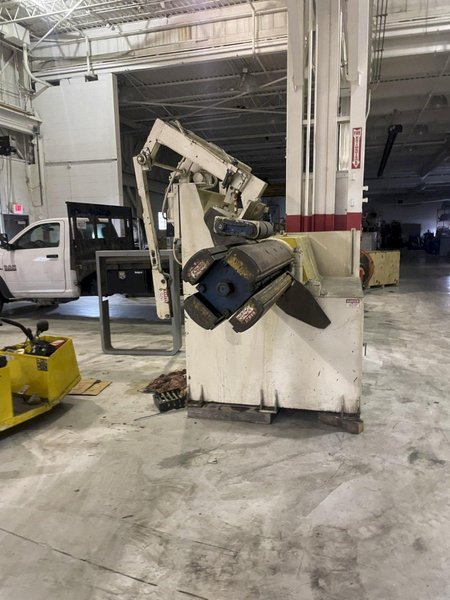 20000 Lbs. Rowe Coil Reel and Straightener