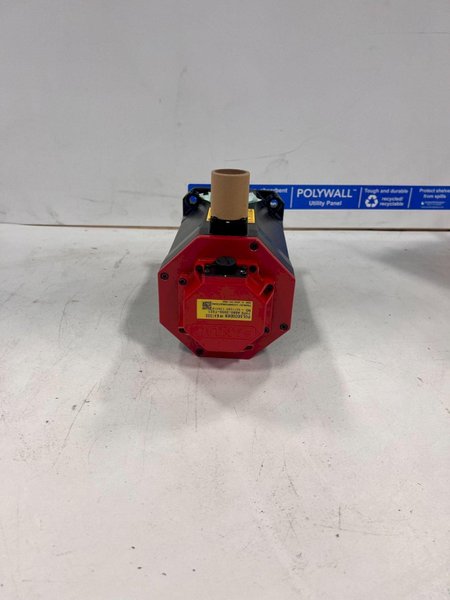FANUC A06B-0238-B100#0100 AC SERVO MOTOR NEW WITH OPEN BOX