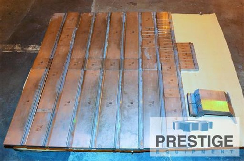 Salvagnini 242 Ton x 13&#039; 7-Axis B3-220/4250 CNC Hydraulic Press Brake