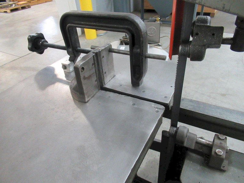 Roll-In Vertical Band Saw, 3/4" Blade, Gravity Blade Feed,Vise and Clamp