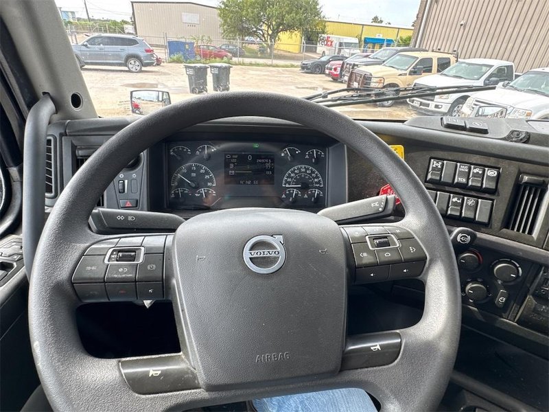 2024 Volvo VNL64T860 4V4NC9EH8RN656676