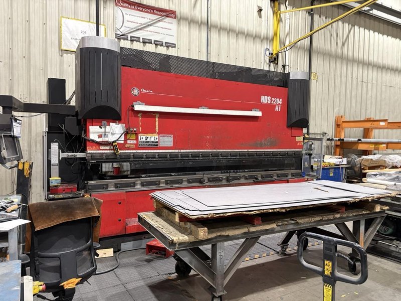 243 Ton x 14’ Amada HDS-2204NT Hydraulic Press Brake, 2011 – Backgauge