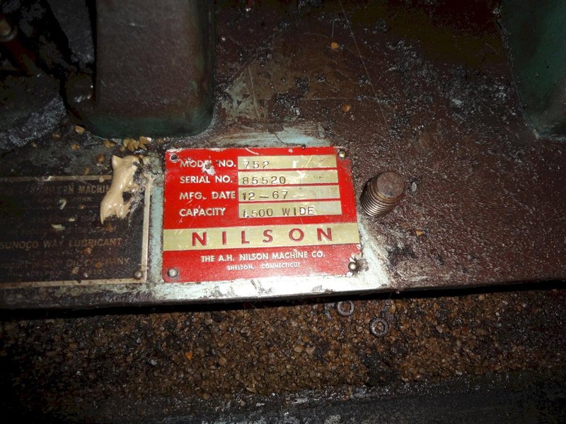 NILSON MODEL 752 4-SLIDE MACHINE (14314)