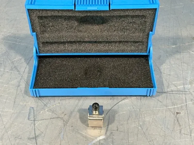KISTLER 0-4500LBF RANGE PIEZOELECTRIC PRESS FORCE LOAD CELL  -  9313AA2