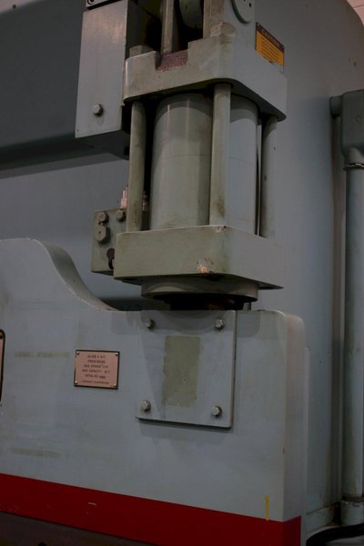 90 TON X 8' CINCINNATI CBII HYDRAULIC BRAKE: STOCK #76656