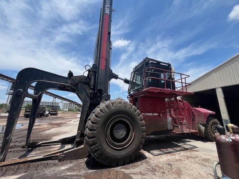 Taylor XLS1000 100,000 LB Diesel Log Stacker / Log Loader, 2021 – 24′ Mast, Log Clamp