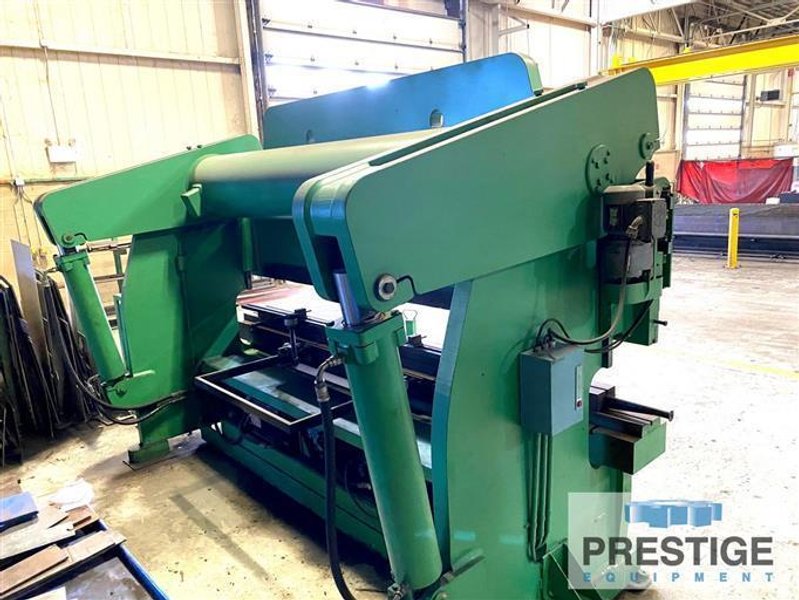 Accurpress 250 Ton x 12&#039; Hydraulic  Press Brake