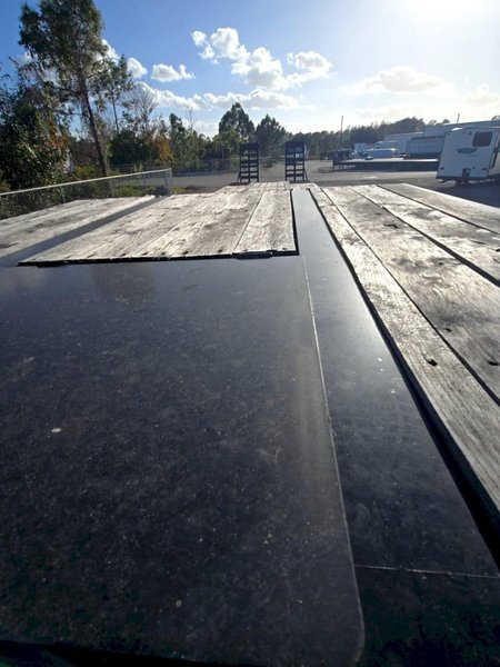 Kaufman FN35 Flatbed Equipment Trailer, 2024 – 48 FT, 35 Ton, Spring Ride