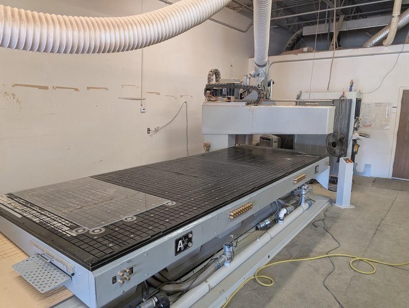 5’ x 12’ Holzher Uni-Master 7226Me CNC Router, 2006 – Tool Changer, 2 Becker Pumps