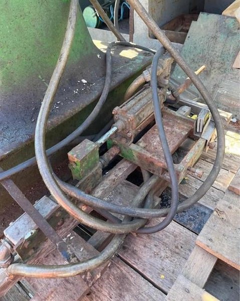 CONTINENTAL #3 PIPE ANS TUBE CUT-OFF MACHINE STOCK# 3225