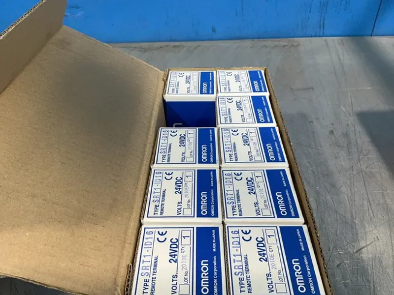 OMRON REMOTE TERMINAL   -  SRT1-ID16