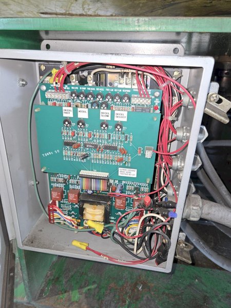 ACCRA-WIRE CONTROLS HORIZONTAL PALLET TYPE DECOILER. STOCK # 0773326