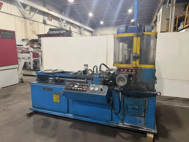 USED VERSAKUT 6.5" FULLY AUTOMATIC ALUMINUM SAW WITH CHIP COLLECTOR