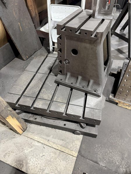 30" X 30" DEVLIEG AIR LIFT ROTARY TABLE. STOCK # 0220826