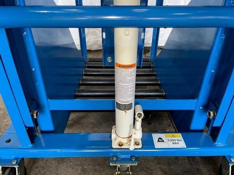 BHS 3,000# MOBILE BATTERY EXTRACTOR  STOCK# 3773