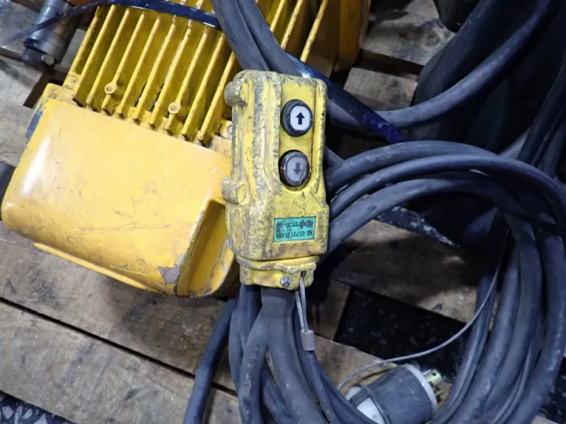 HARRINGTON 2 TON ELECTRIC CHAIN HOIST  -  EP1A-00SY3915