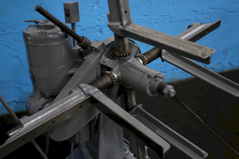 1000 LBS X 12&quot; LITTELL MOTORIZED COIL REEL: STOCK #75821