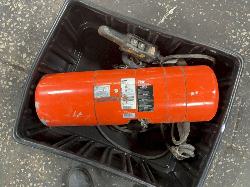 CM 1/2 TON HOIST  -  J